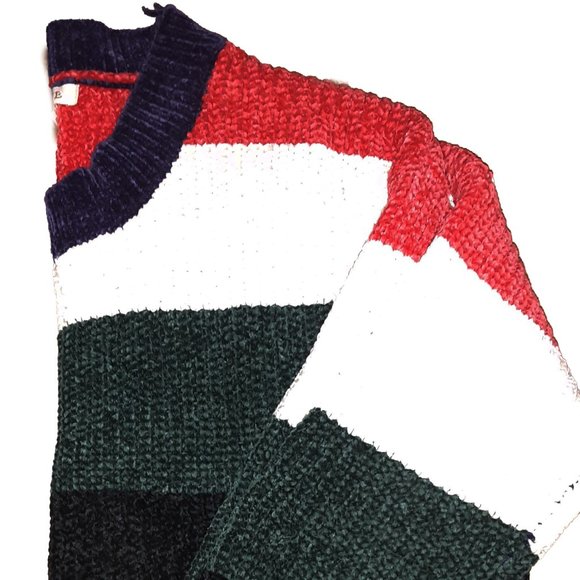 Luv Lane Cropped Sweater - Picture 3 of 4